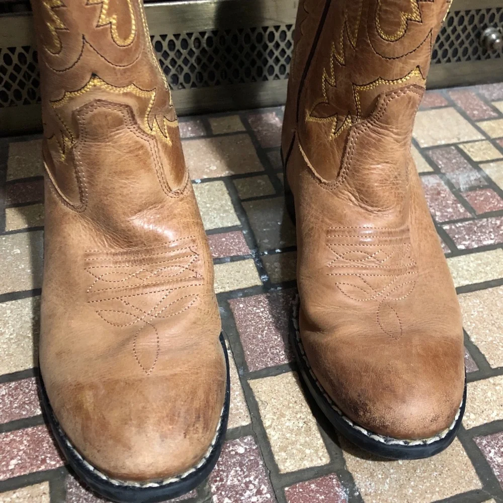 Old West Kids Brown Leather Western Cowboy Boots with Yellow Stitching Size 1.5